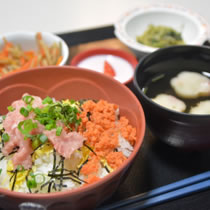 お楽しみ昼食(日替わりメニュー)